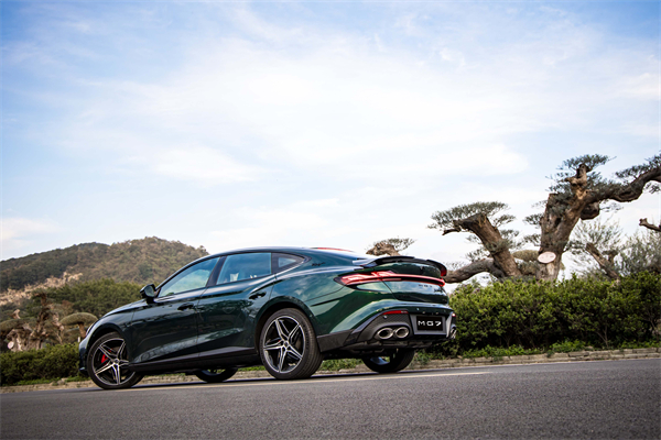 B级运动轿车新标杆来了，MG7 2025款智能登场，限时一口价11.29万元起